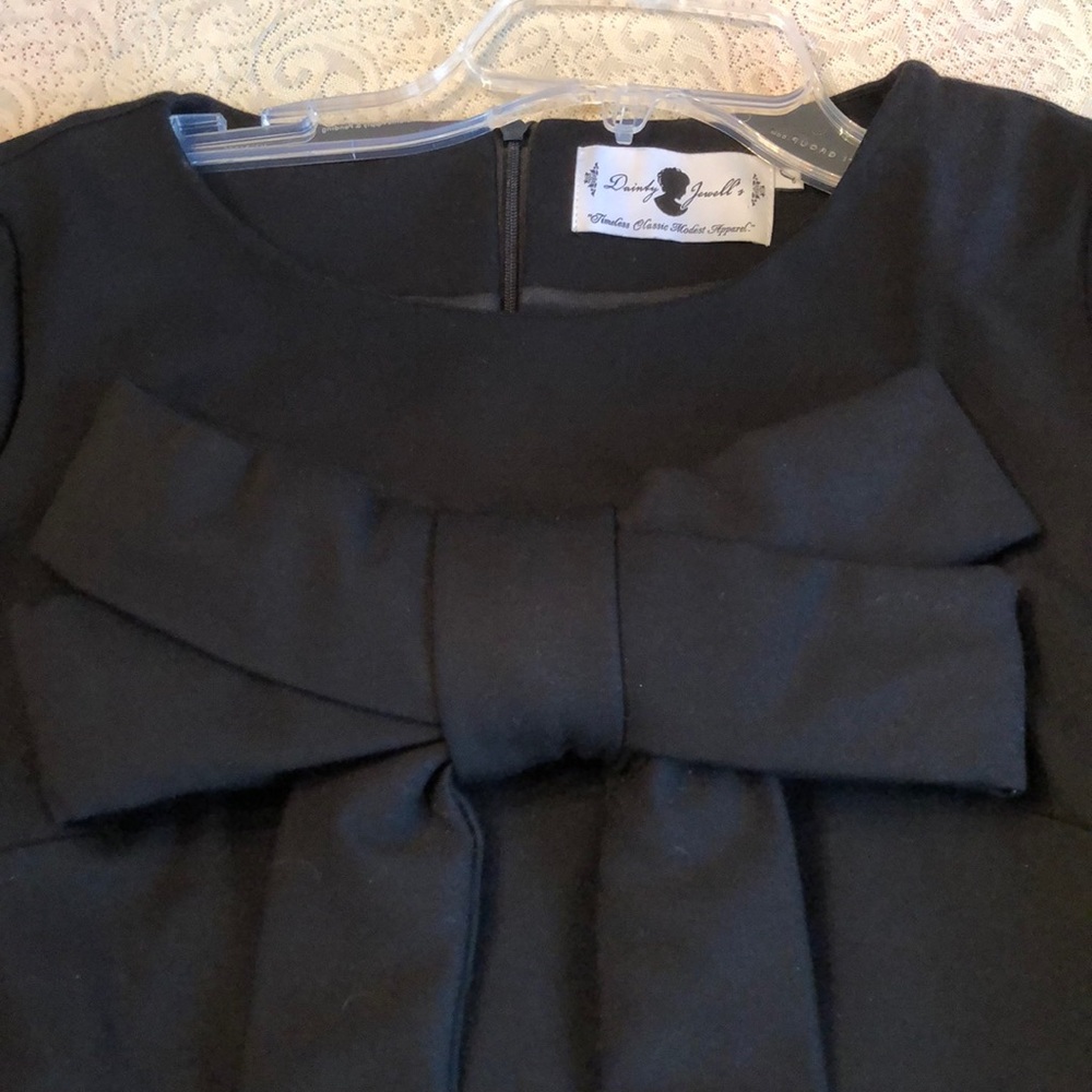 Dainty Jewells Black Signature Bow Top